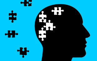 Gencives et Alzheimer : la mystérieuse relation de cause à effet ?